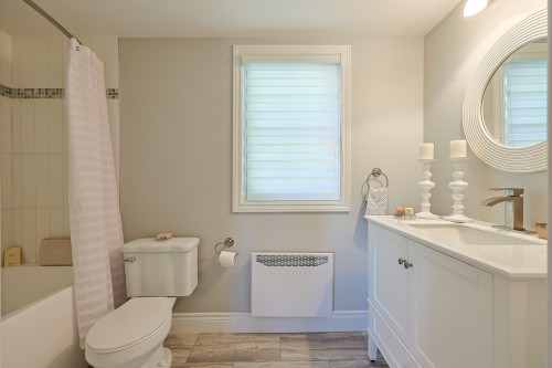 Salle de bains attenante à la CCP - 228 Ch. De La Boucle, Montebello, QC 