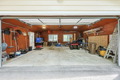 Garage - 228 Ch. De La Boucle, Montebello, QC 