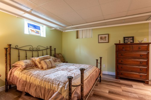 Chambre à coucher - 205 120E Rue, Shawinigan, QC 
