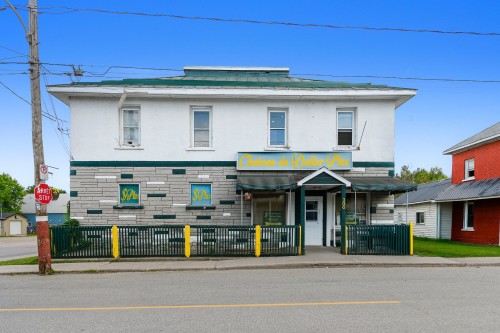 Façade - 306 Rue Main, Shawville, QC 