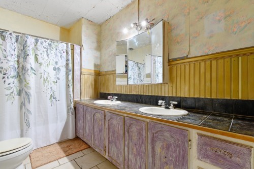 Salle de bains - 306 Rue Main, Shawville, QC 