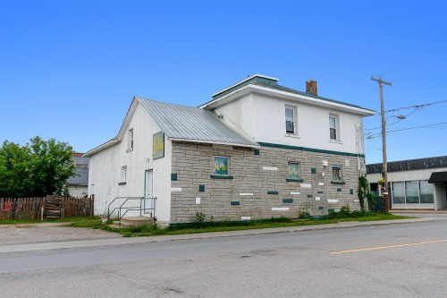 Face arrière - 306 Rue Main, Shawville, QC 
