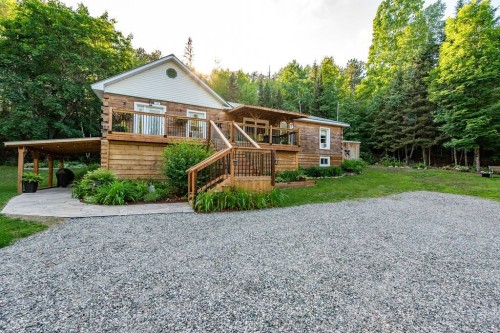 Façade - 28 Ch. Mitchell, Otter Lake, QC 