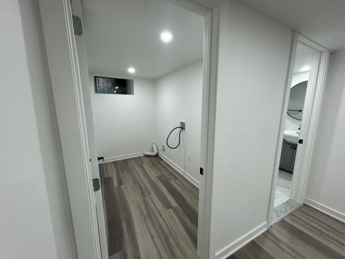 Salle de lavage - 2223 Rue St-Jacques, Montréal (Le Sud-Ouest), QC 