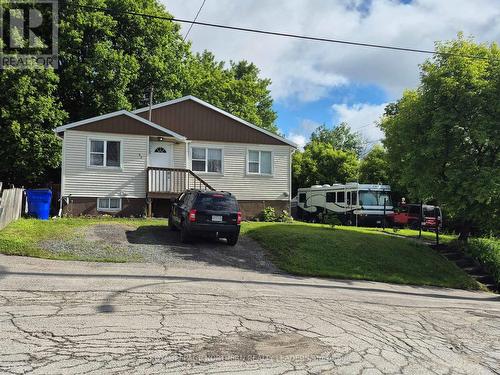 80 DUNN AVENUE  Timmins (Sp - Connaught Hill), ON P0N 1H0