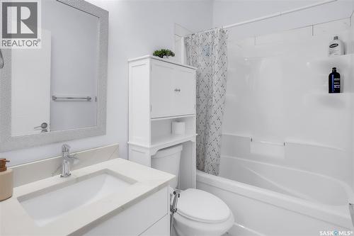 715 Bentley Manor, Saskatoon, SK 