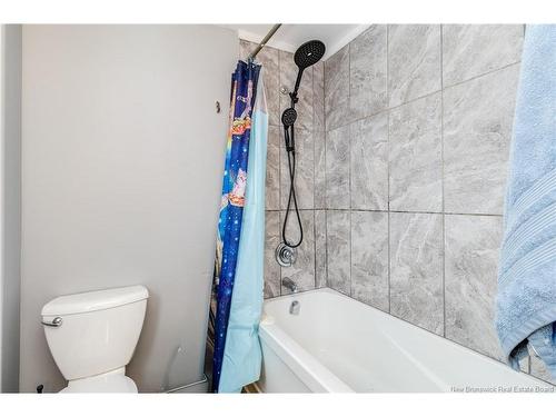 490 Golf St, Bathurst, NB 