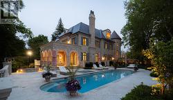 221 FOREST HILL ROAD  Toronto, ON M5P 2N3