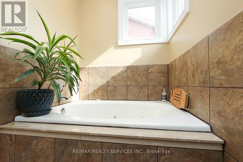28 Chickadee Crescent, Brampton, ON 