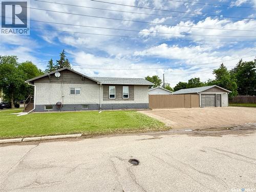 4 9Th Street, Weyburn, SK 