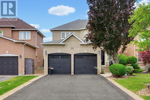 27 PINE HOLLOW CRESCENT  Vaughan, ON L6A 2L6