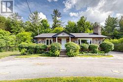 35 PARKSIDE DRIVE  East Gwillimbury, ON L9N 1G2