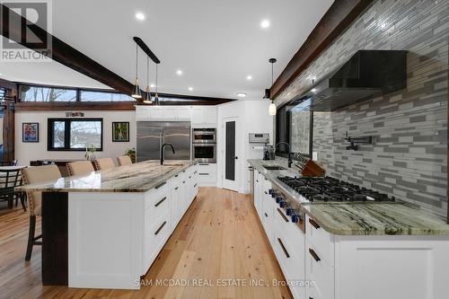 2084 Grand Boulevard, Burlington, ON 