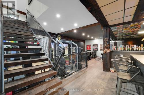 2084 Grand Boulevard, Burlington, ON 