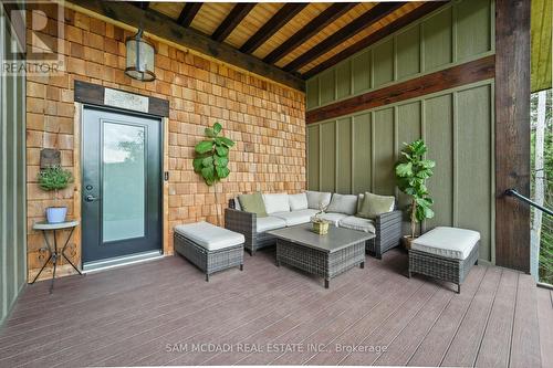 2084 Grand Boulevard, Burlington, ON 