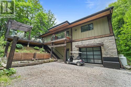 2084 Grand Boulevard, Burlington, ON 