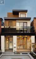 179 PALMERSTON AVENUE Toronto, ON M6J 2J3
