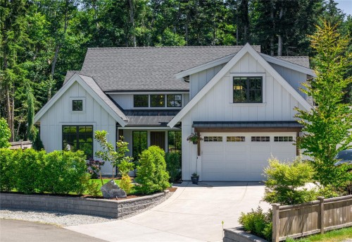 602 Belyea Rd, Qualicum Beach, BC 