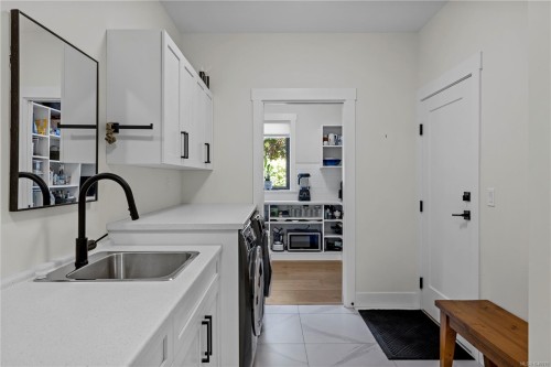 602 Belyea Rd, Qualicum Beach, BC 