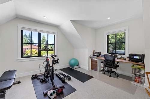 602 Belyea Rd, Qualicum Beach, BC 
