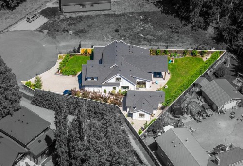 602 Belyea Rd, Qualicum Beach, BC 