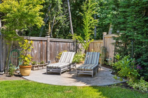 602 Belyea Rd, Qualicum Beach, BC 