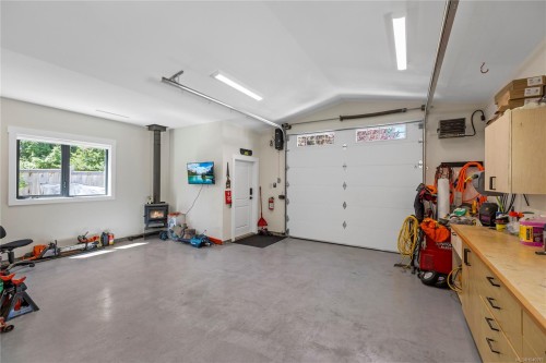602 Belyea Rd, Qualicum Beach, BC 