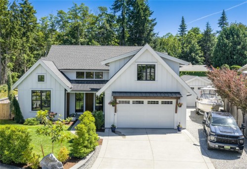 602 Belyea Rd, Qualicum Beach, BC 