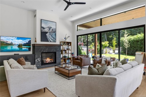 602 Belyea Rd, Qualicum Beach, BC 