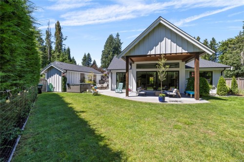 602 Belyea Rd, Qualicum Beach, BC 