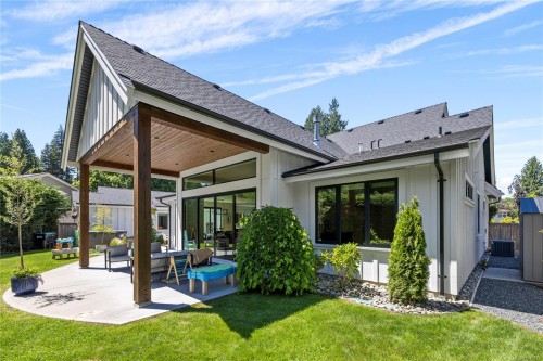 602 Belyea Rd, Qualicum Beach, BC 