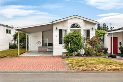 #88-7583 Central Saanich Rd Central Saanich, BC V8M 2B6