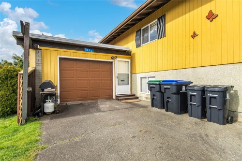 353 Aitken St, Comox, BC 