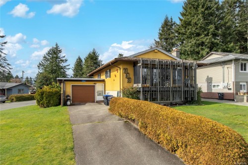 353 Aitken St, Comox, BC 