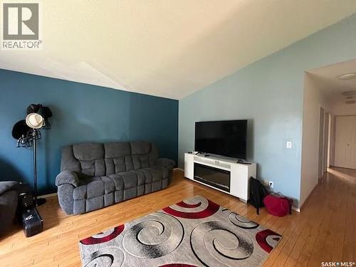 414 1St Street E, Meadow Lake, SK 