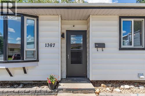 1387 Manitou Crescent, Moose Jaw, SK 