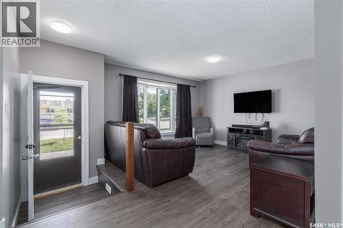 1387 Manitou Crescent, Moose Jaw, SK 
