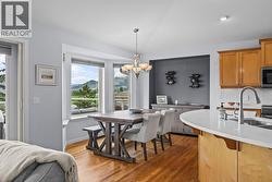 Dining area with views - 