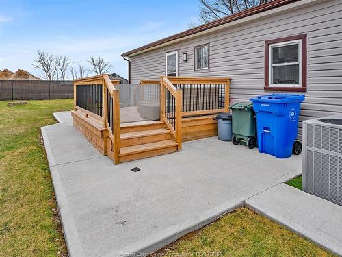 25 Parkside Drive, Mcgregor, ON 