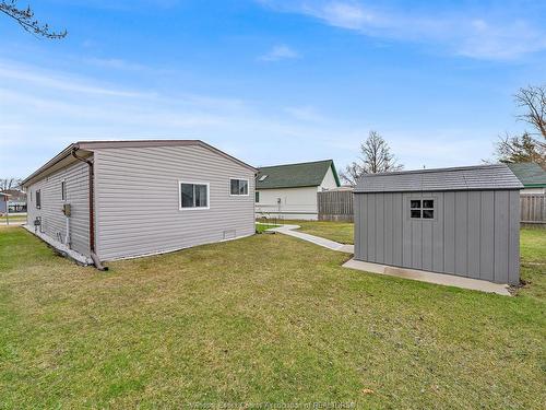 25 Parkside Drive, Mcgregor, ON 