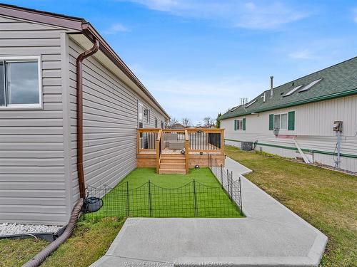 25 Parkside Drive, Mcgregor, ON 