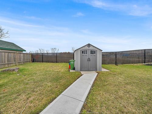 25 Parkside Drive, Mcgregor, ON 