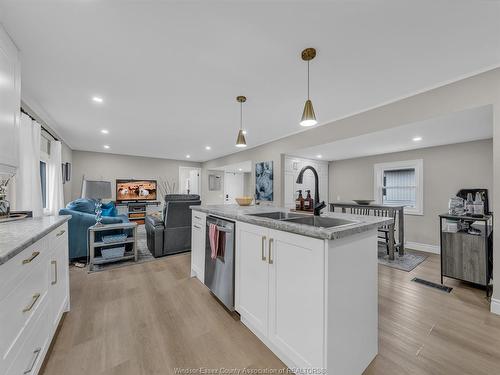 25 Parkside Drive, Mcgregor, ON 
