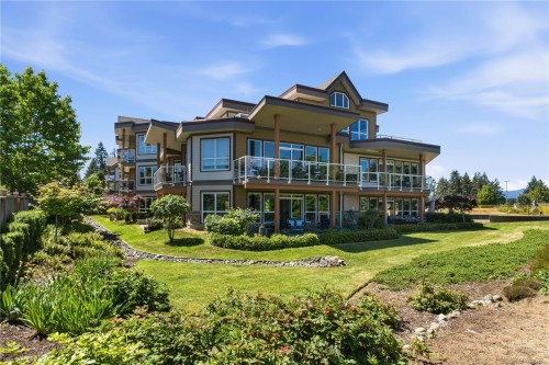 #302-439 College Rd, Qualicum Beach, BC 