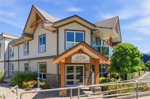#302-439 College Rd, Qualicum Beach, BC 