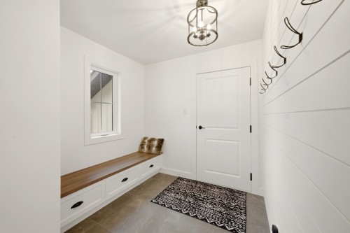 Mud Room - 1050 Rue Bissonnette, Valcourt - Ville, QC - Indoor Photo Showing Other Room