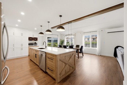 Kitchen - 1050 Rue Bissonnette, Valcourt - Ville, QC - Indoor Photo Showing Kitchen With Upgraded Kitchen