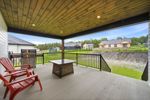 Balcony - 1050 Rue Bissonnette, Valcourt - Ville, QC - Outdoor With Deck Patio Veranda With Exterior