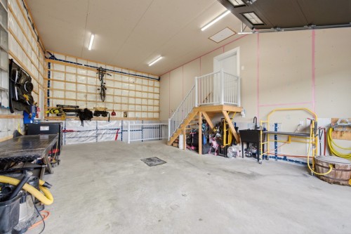 Garage - 1050 Rue Bissonnette, Valcourt - Ville, QC - Indoor Photo Showing Garage