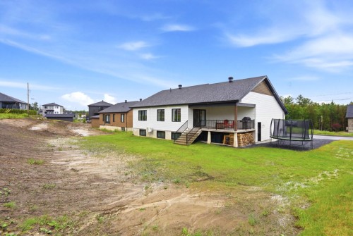 Back of Structure - 1050 Rue Bissonnette, Valcourt - Ville, QC - Outdoor